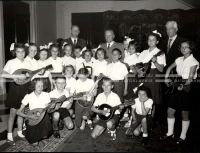 1954_028_071