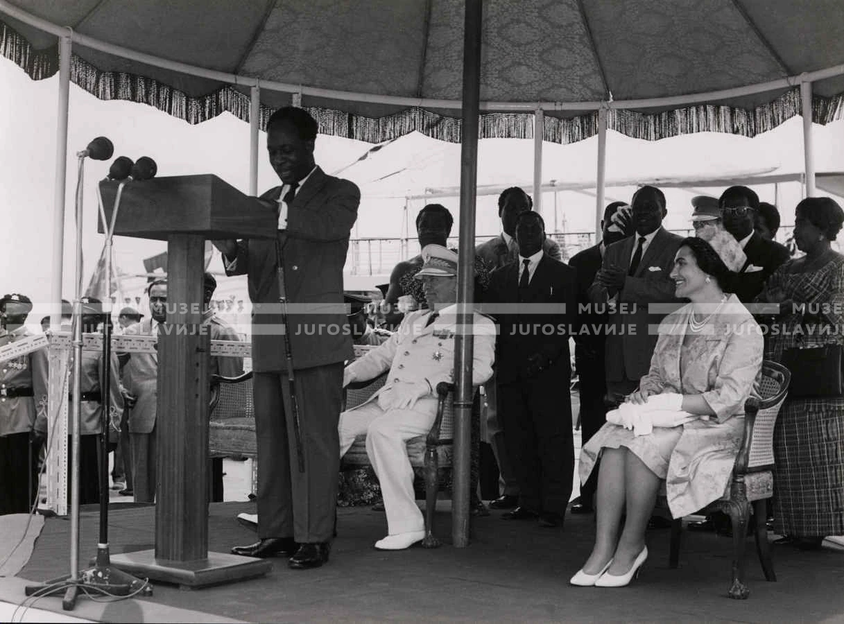 1961_151_024