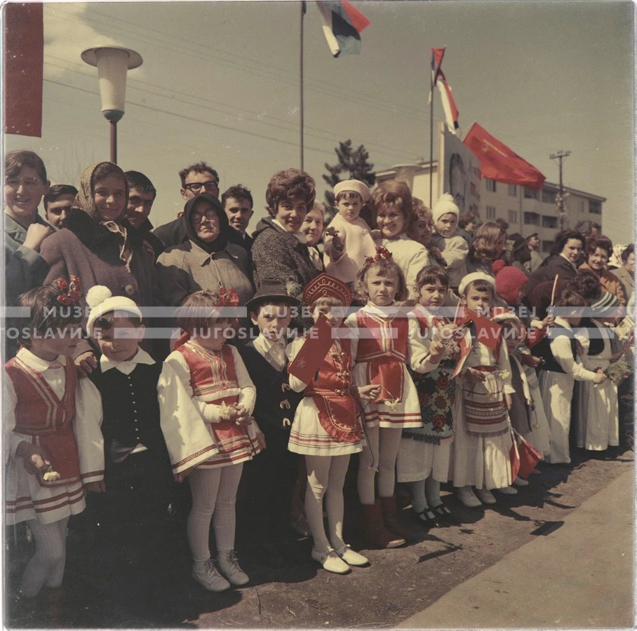 FJB_319_B_01