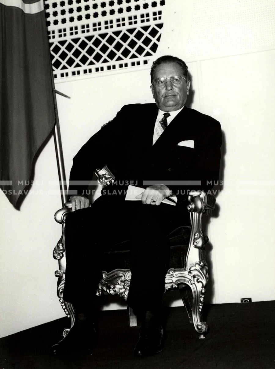 1961_162_110