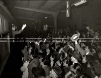 1954_027_184
