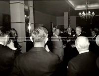 1954_027_034