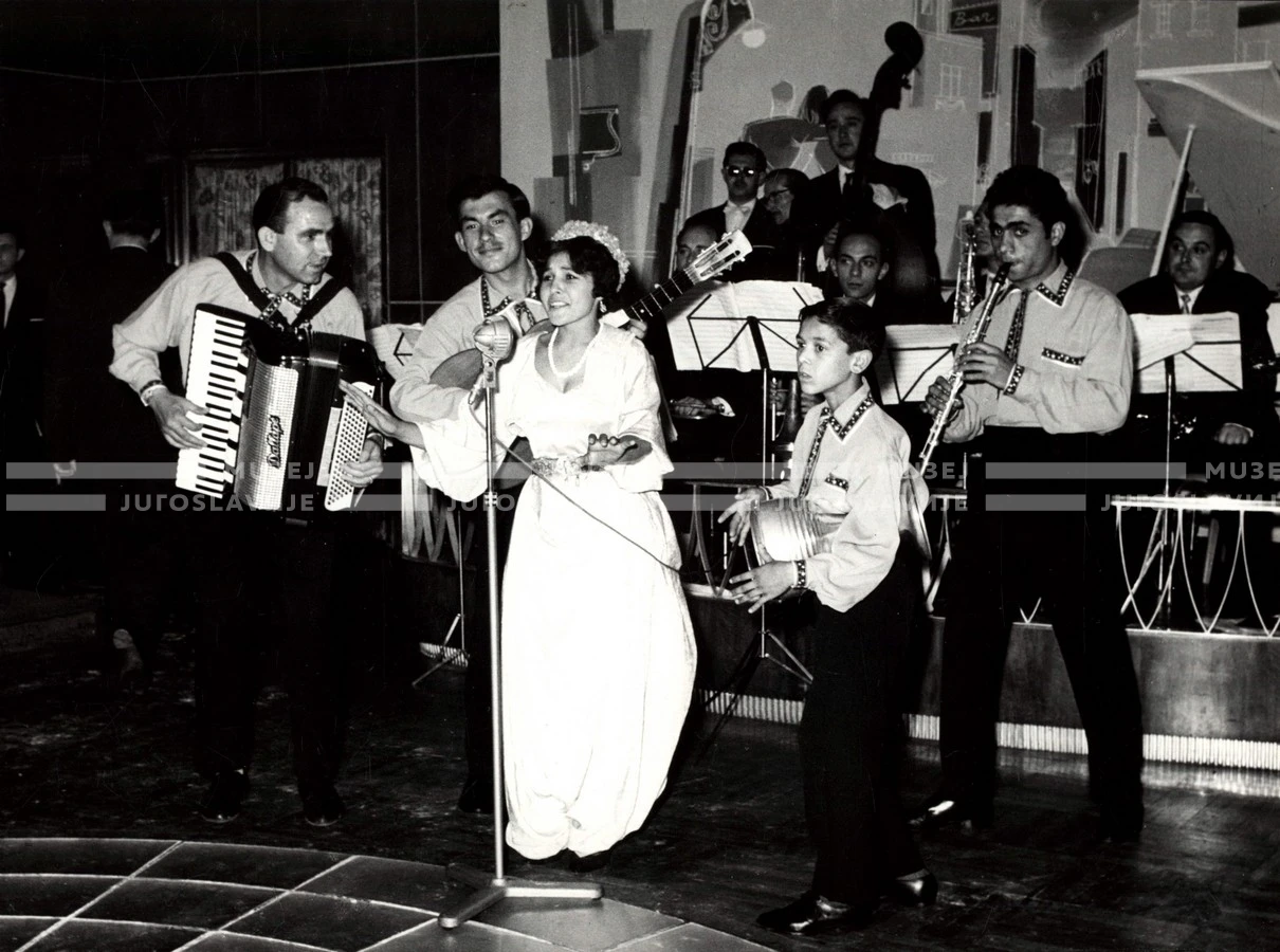 1961_170_045