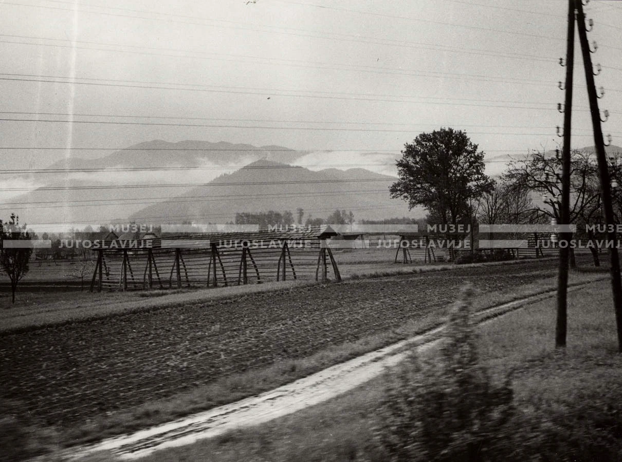 1961_166_124