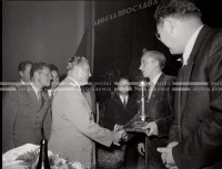 1953_024_039
