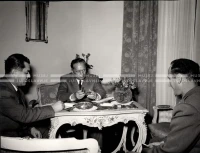 1953_025_110