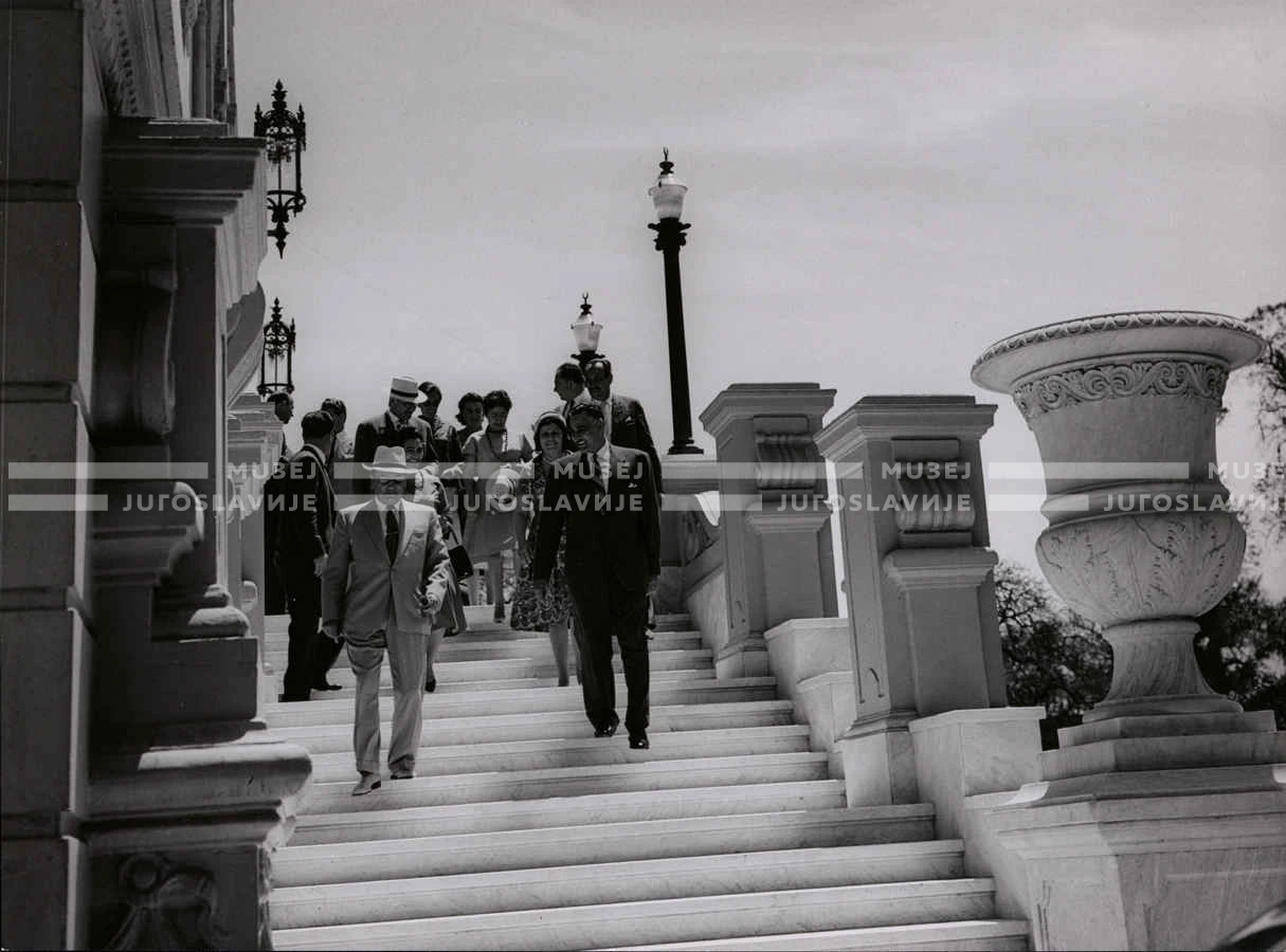 1961_165_003