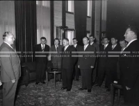 1954_028_056