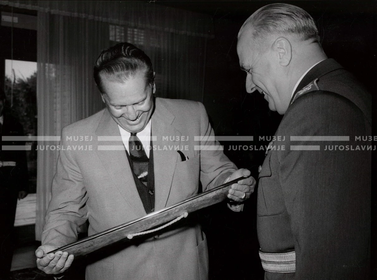 1961_167_092