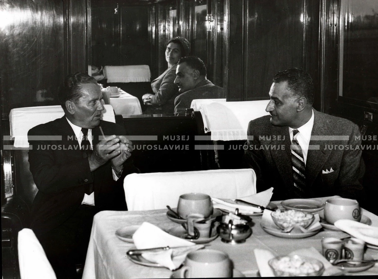 1961_164_119