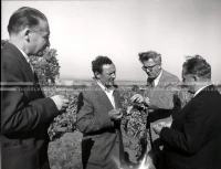 1953_024_078