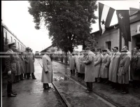 1953_024_033