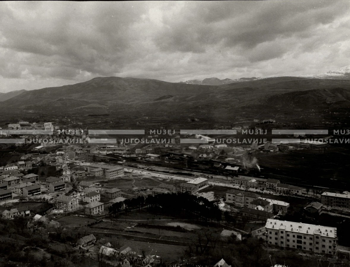 1954_027_177