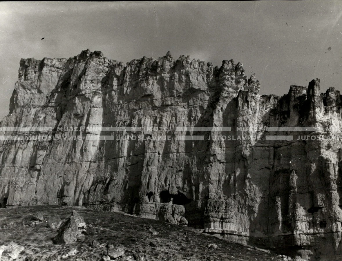 1954_027_023