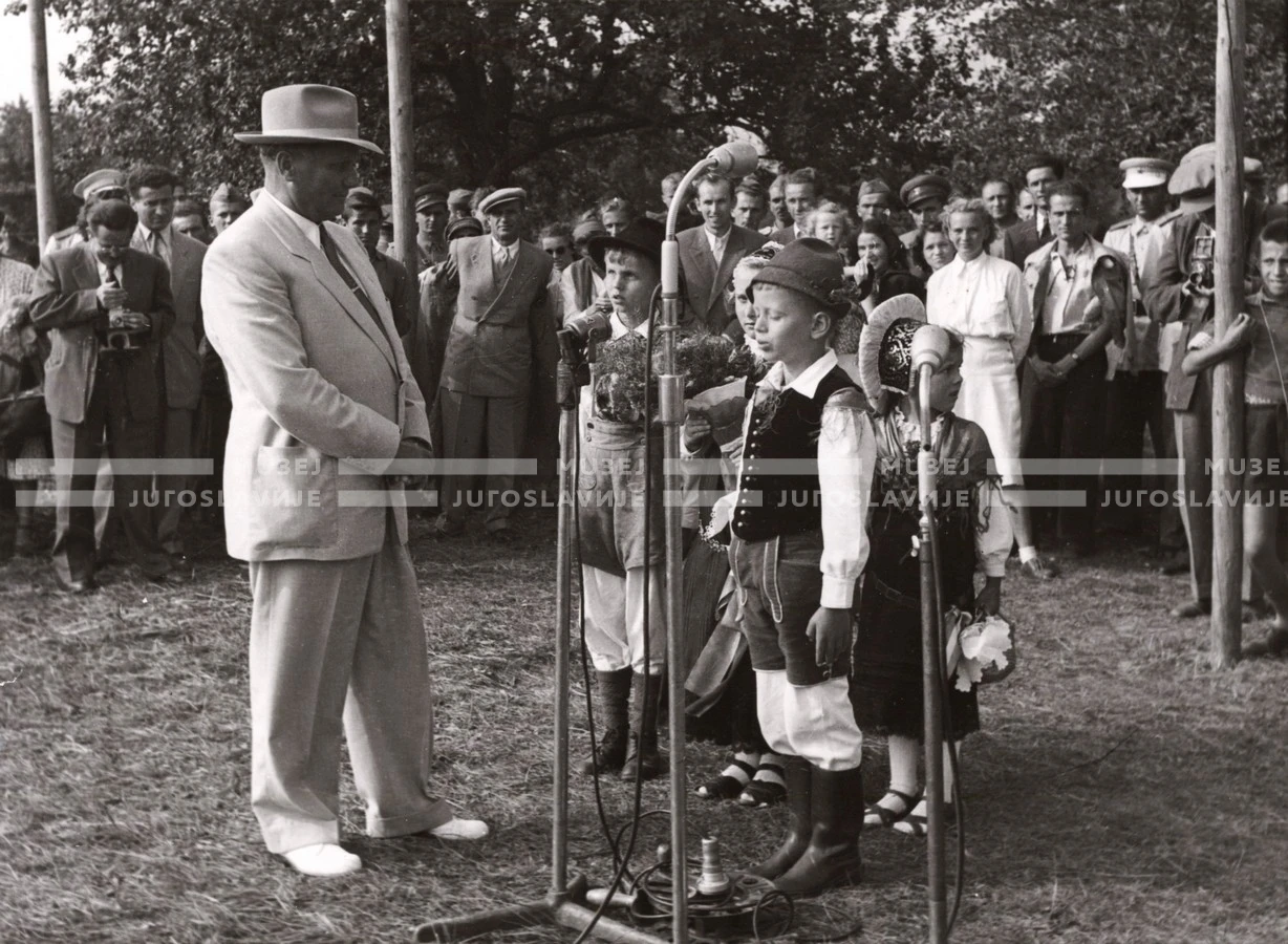 1951_010_149