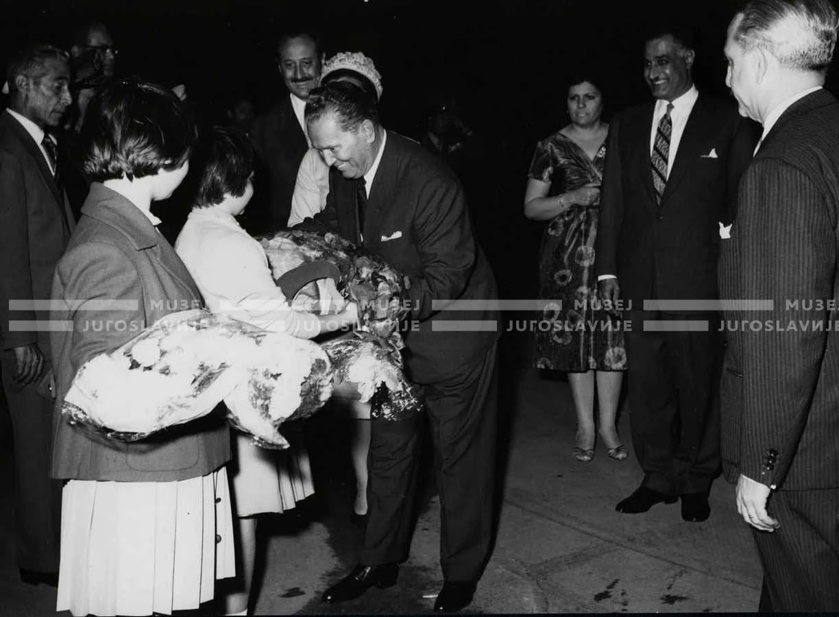 1961_165_126