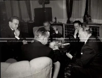 1953_025_089
