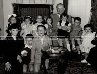 1954_027_081