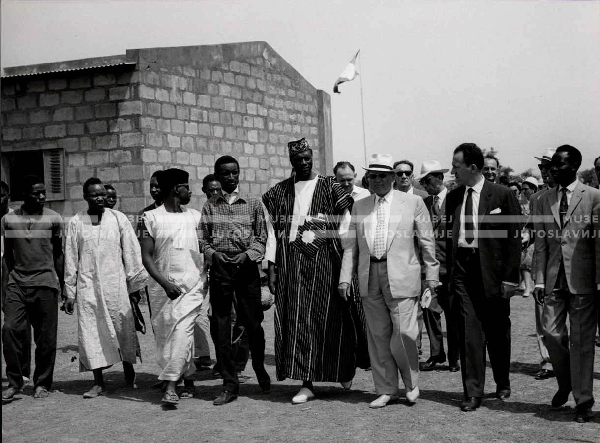 1961_159_097
