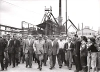 1951_010_105