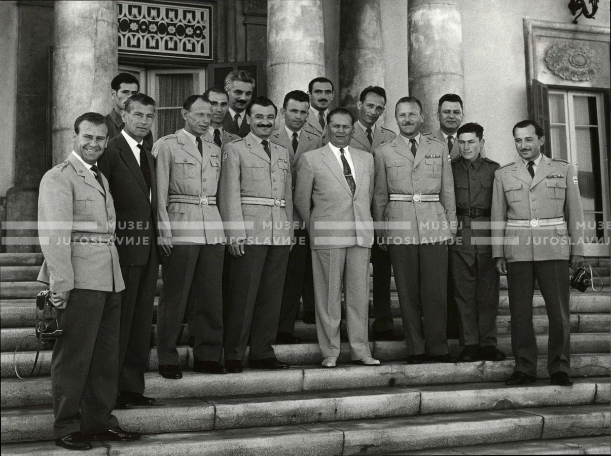 1961_164_101