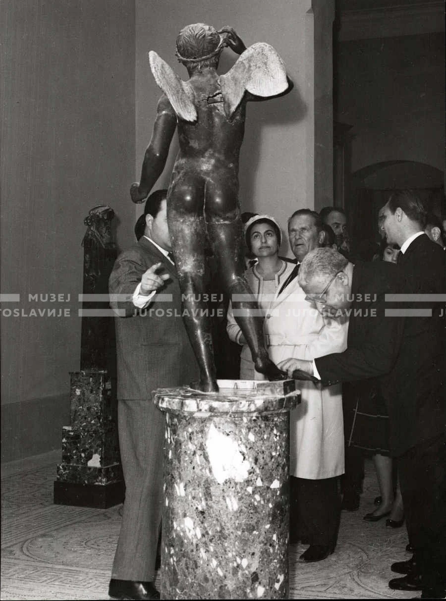 1961_163_036