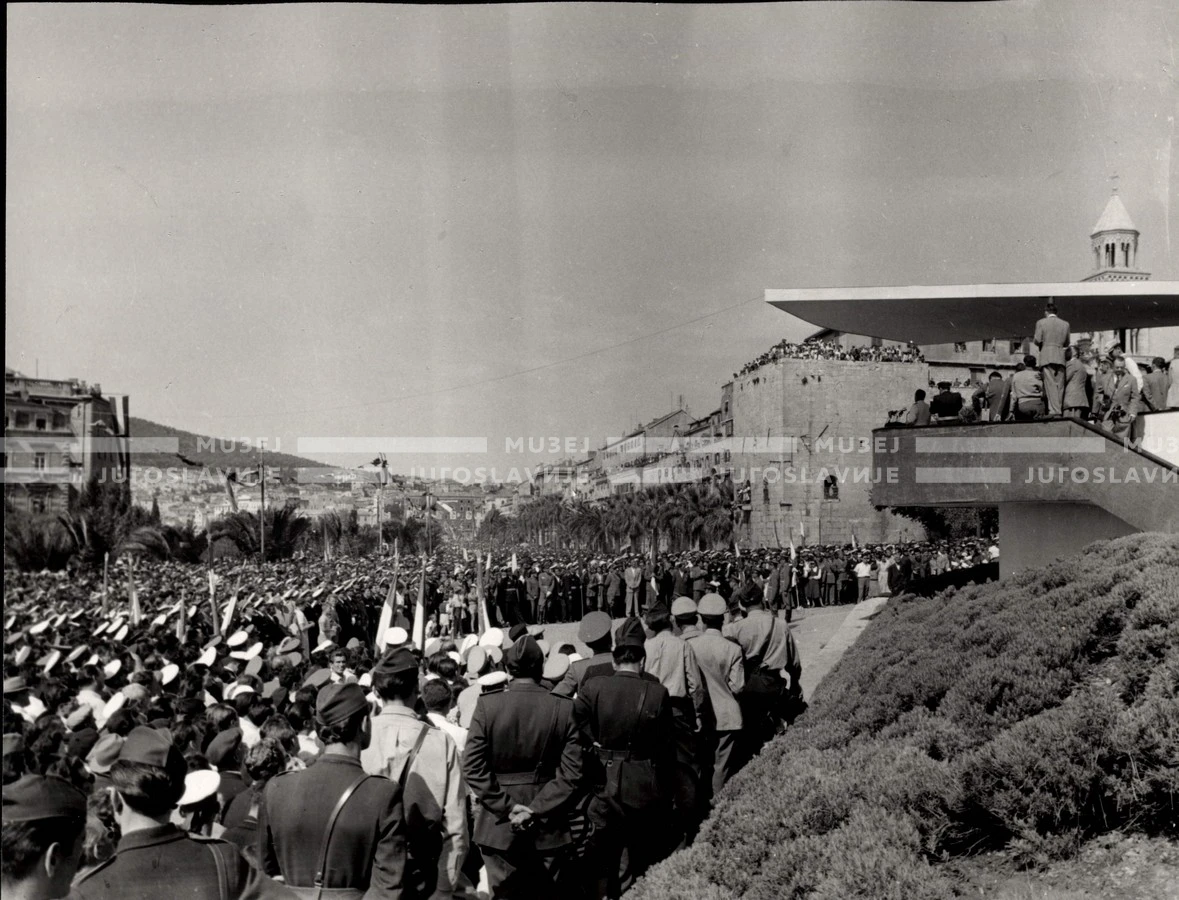 1953_023_078