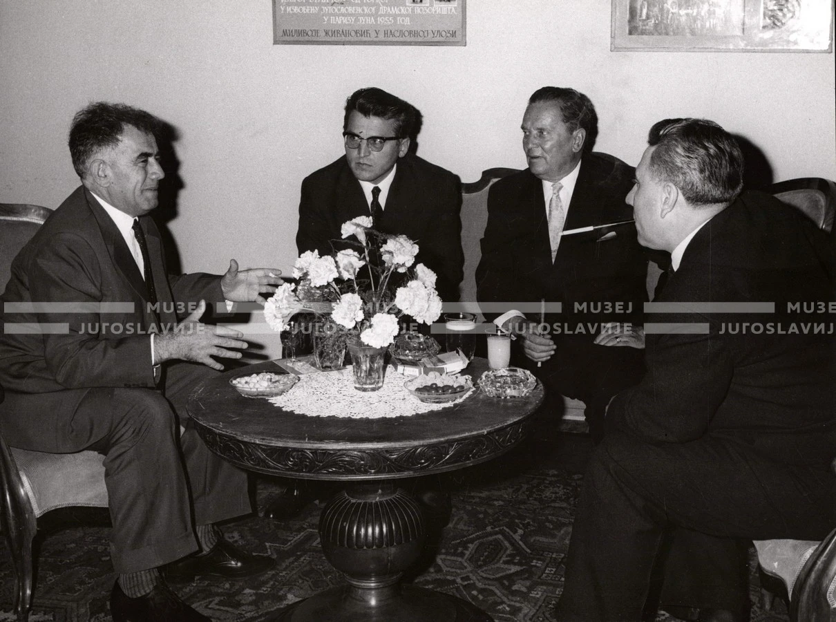 1961_168_121