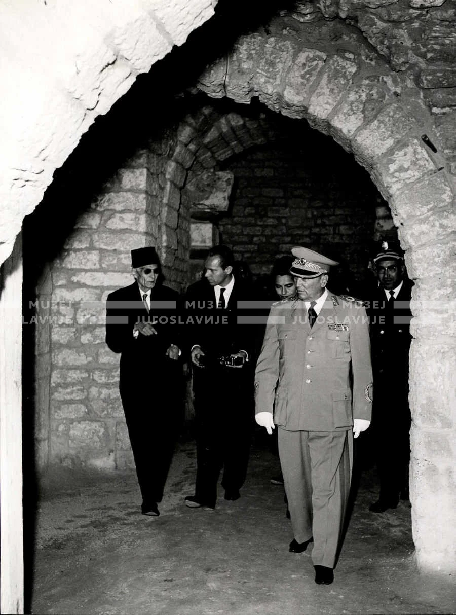 1961_163_162
