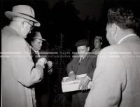 1953_024_080