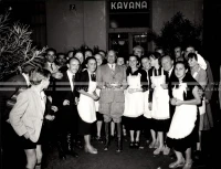1953_024_028