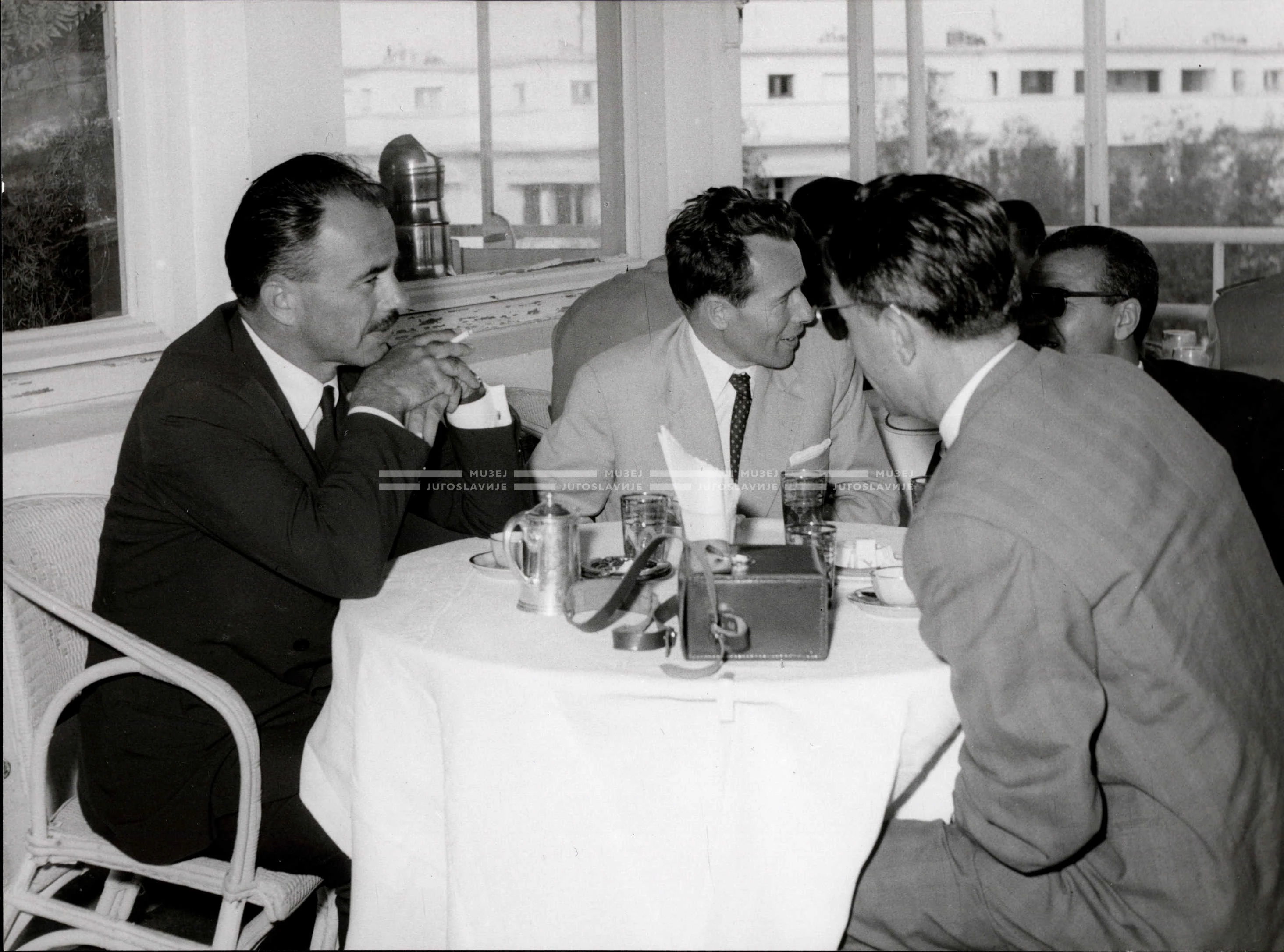 1961_161_129