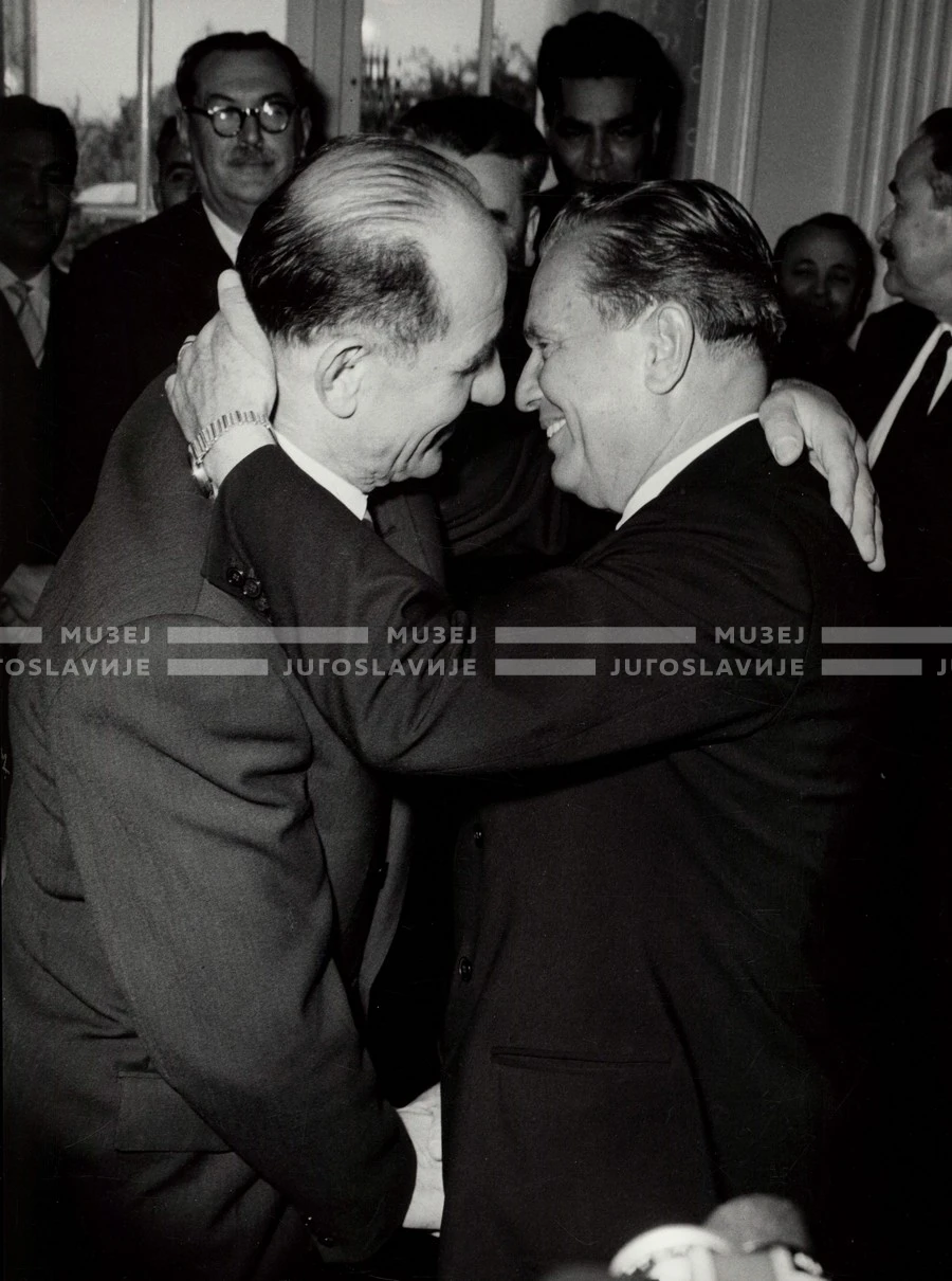 1961_168_046