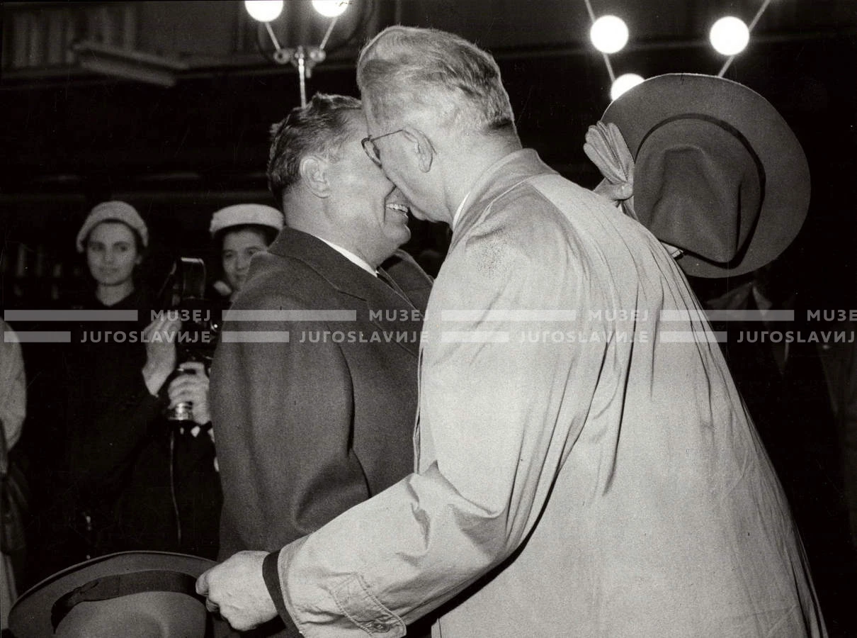 1961_166_177