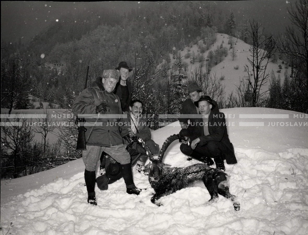 1953_025_119