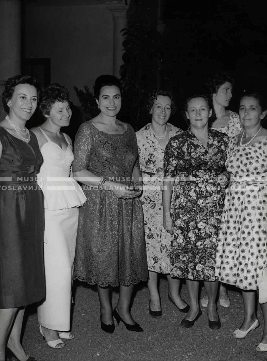 1961_157_190