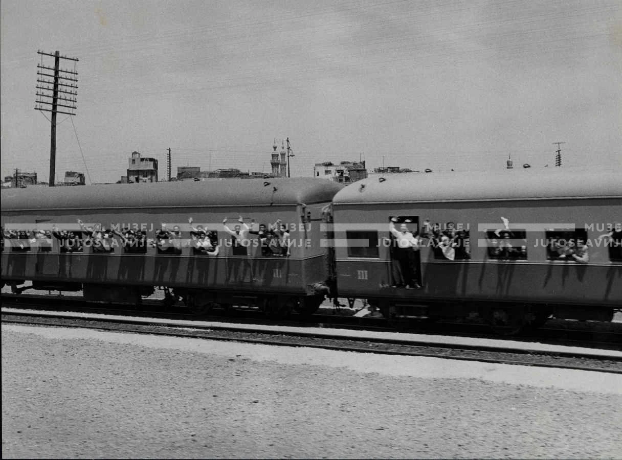 1961_165_094