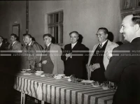 1961_169_208