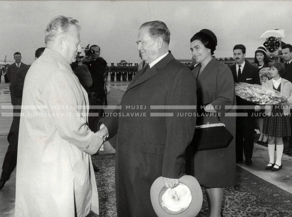 1964_252_087