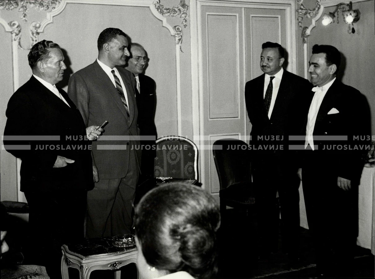 1961_164_167