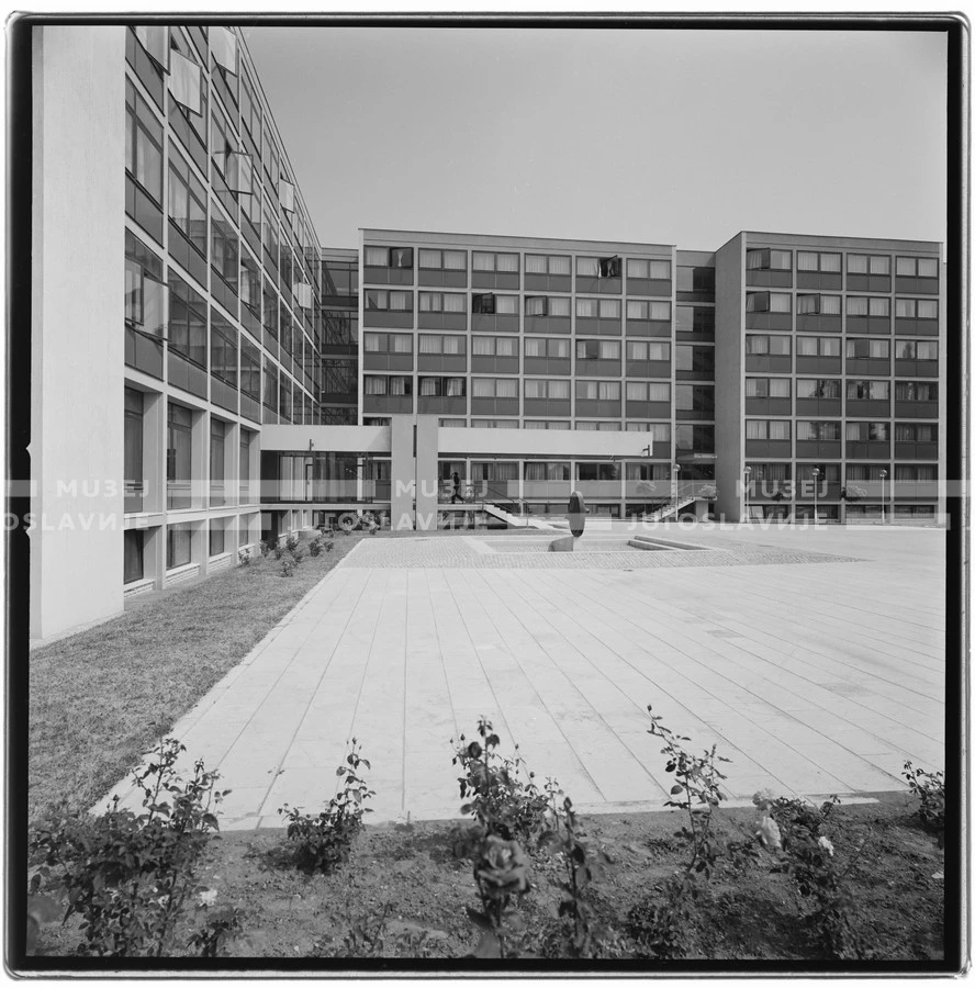 ML_B_1017