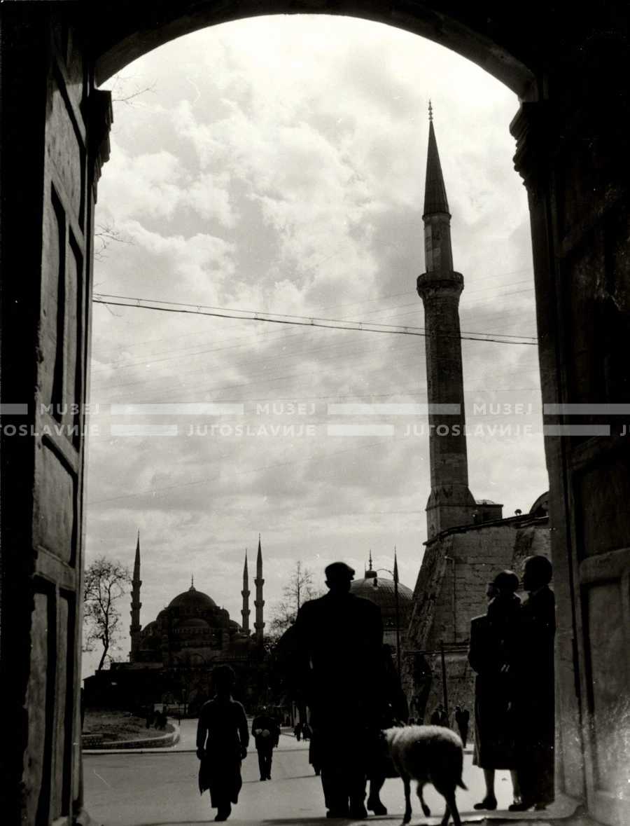 1954_027_122