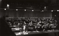 1951_012_076