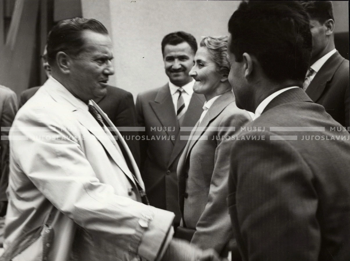 1961_169_127