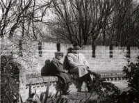 1950_005_124