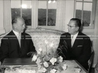 1964_252_041