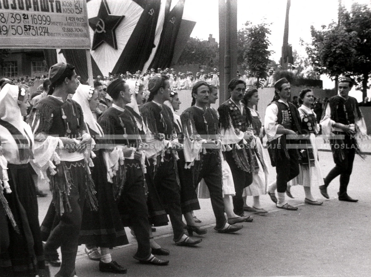 1950_006_057