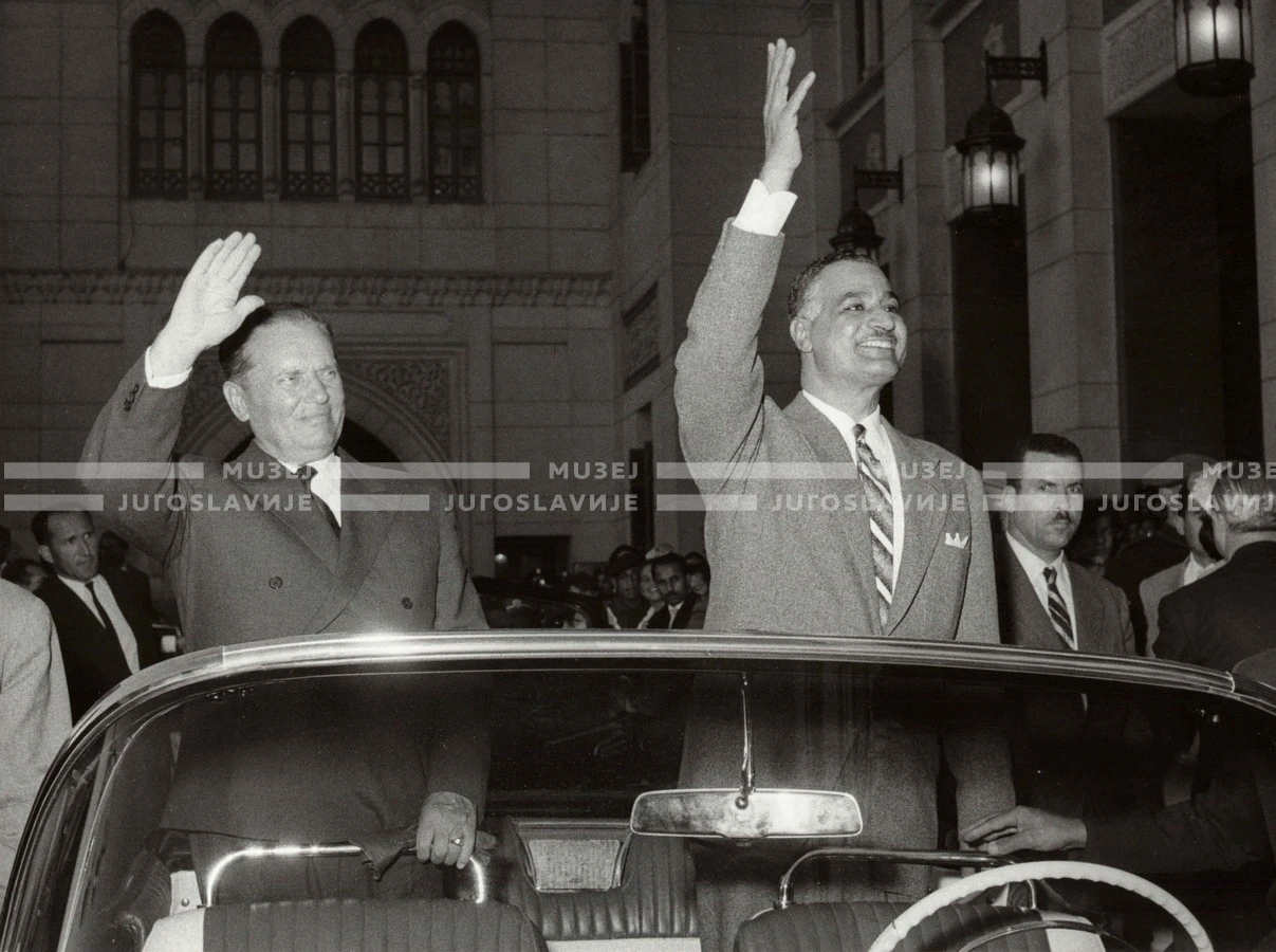 1961_164_128
