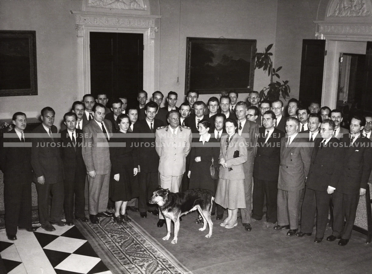 1952_013_080