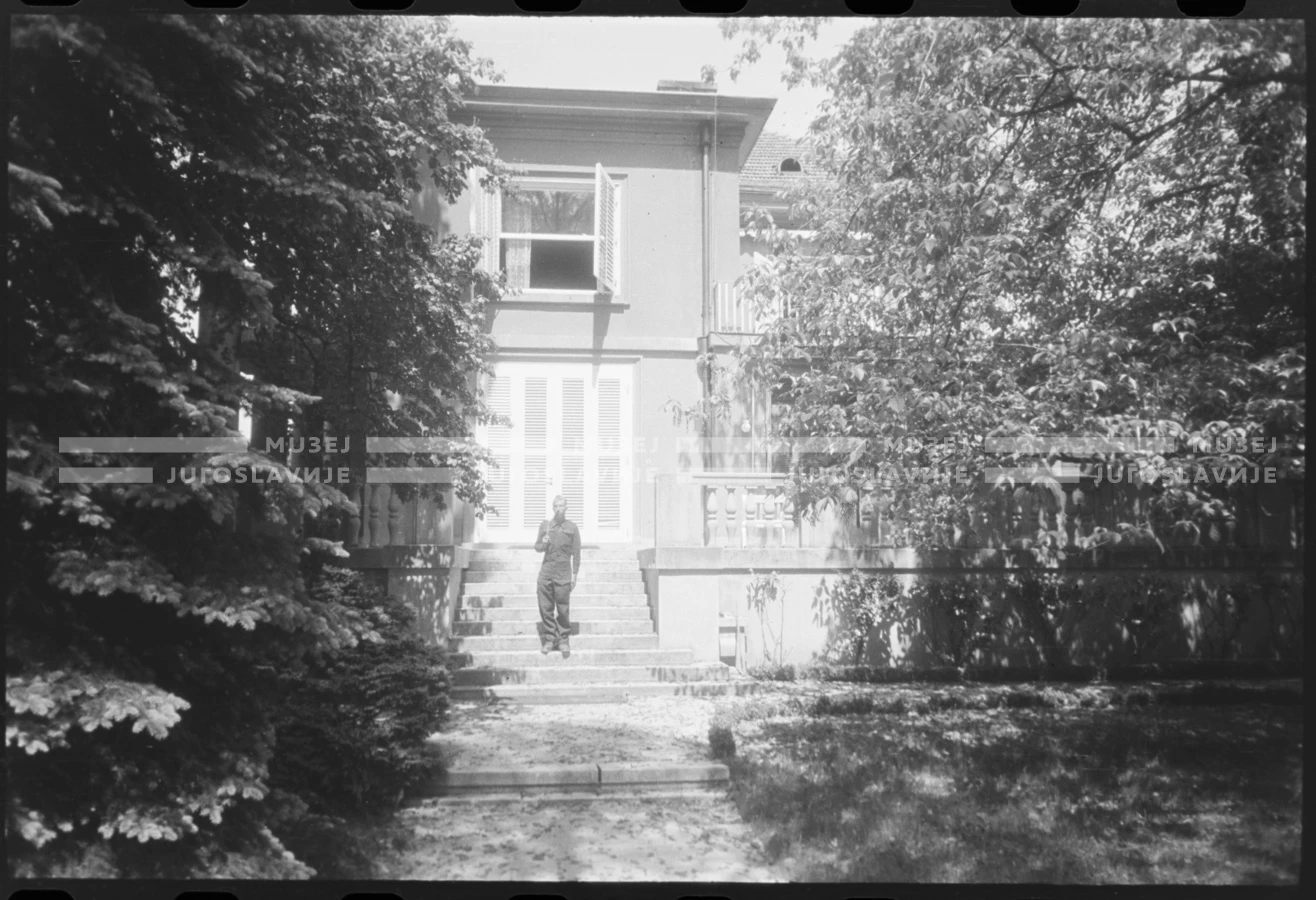 VIS_290_25